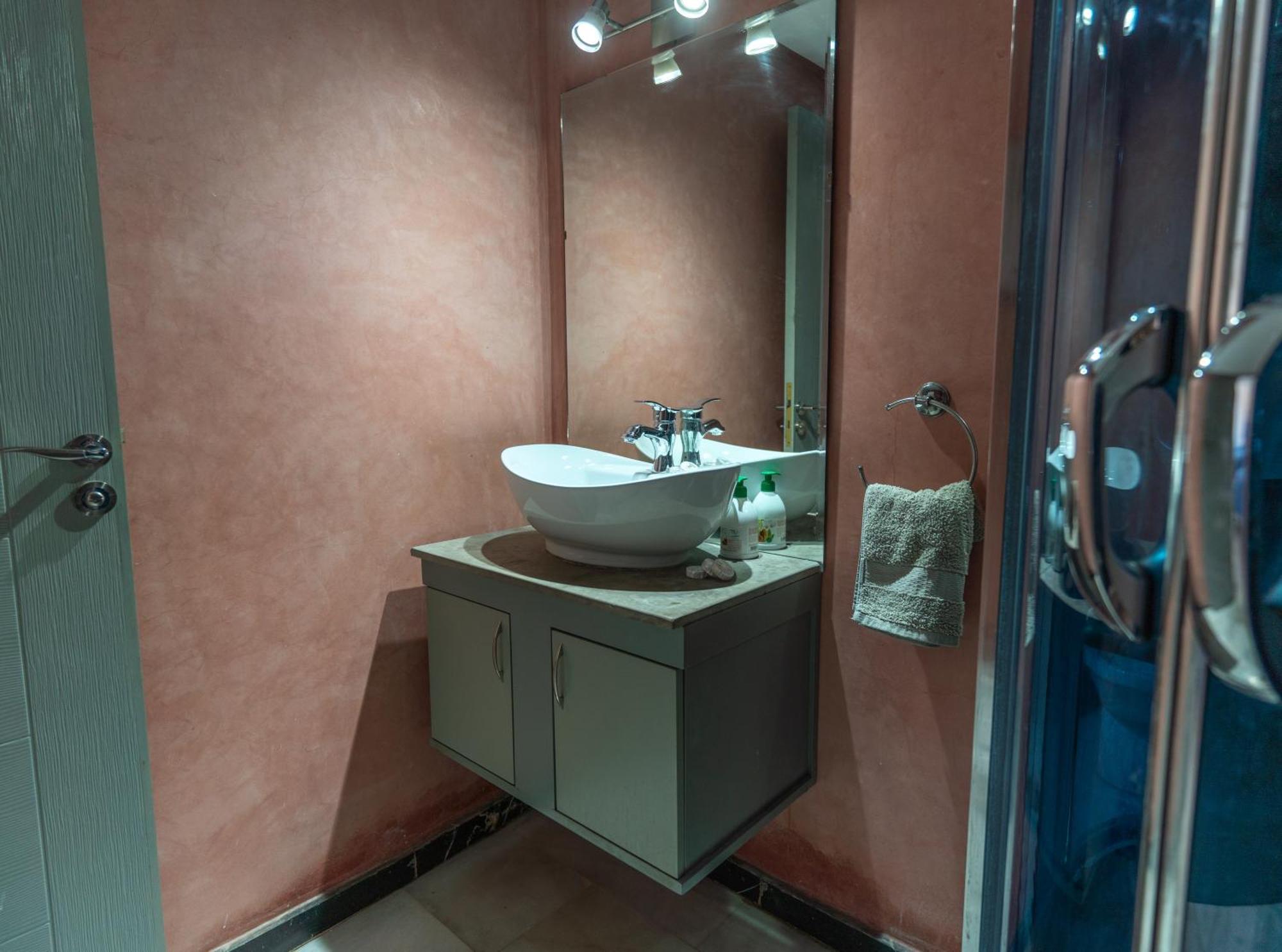 Bel Appartement Au Coeur De Gueliz مراكش المظهر الخارجي الصورة